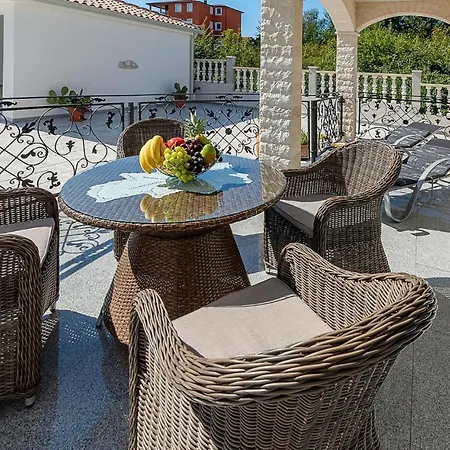 2 Bedroom Stunning In בוג'ה